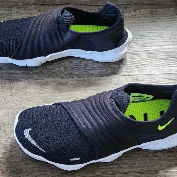 *NEW* Nike Free RN 3.0 Flyknit Sz 10 Slip On Running Walking RARE HTF Shoe Black - Picture 3 of 12